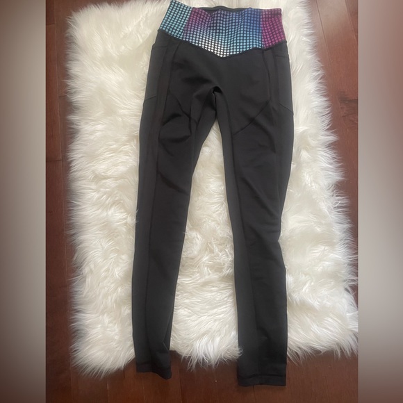 💙💖LULULEMON - Excellent Condition Sz. 4 leggings Excellent condition - Picture 5 of 5